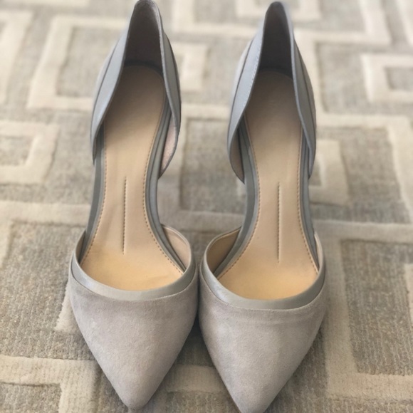 Gianni Bini Lenon Gray Suede Heels - Picture 2 of 5